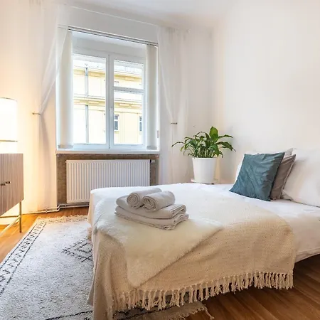 Stunning Apartment, 6 Mins From National Muzeum Apartmán *