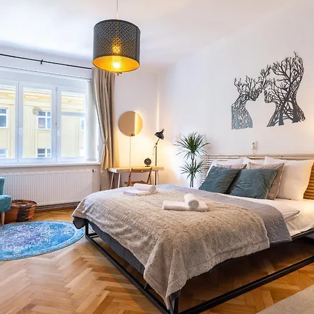 Stunning Apartment, 6 Mins From National Muzeum Apartmán Praha