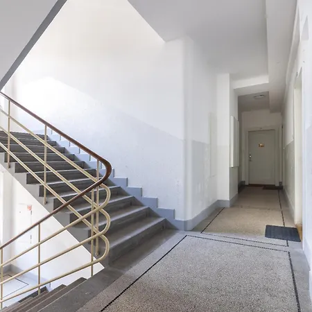 Apartmán Stunning Apartment, 6 Mins From National Muzeum